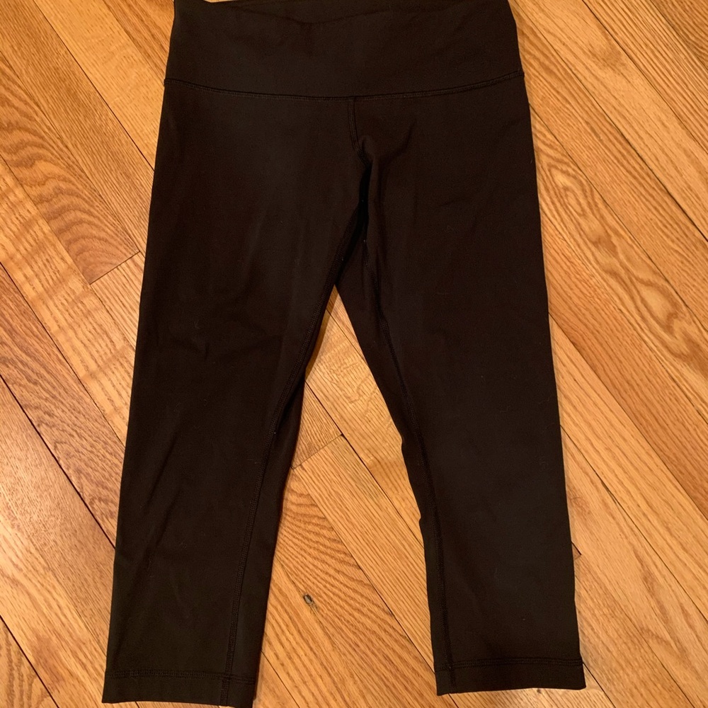 Lululemon Wunder Under Crop Size 6